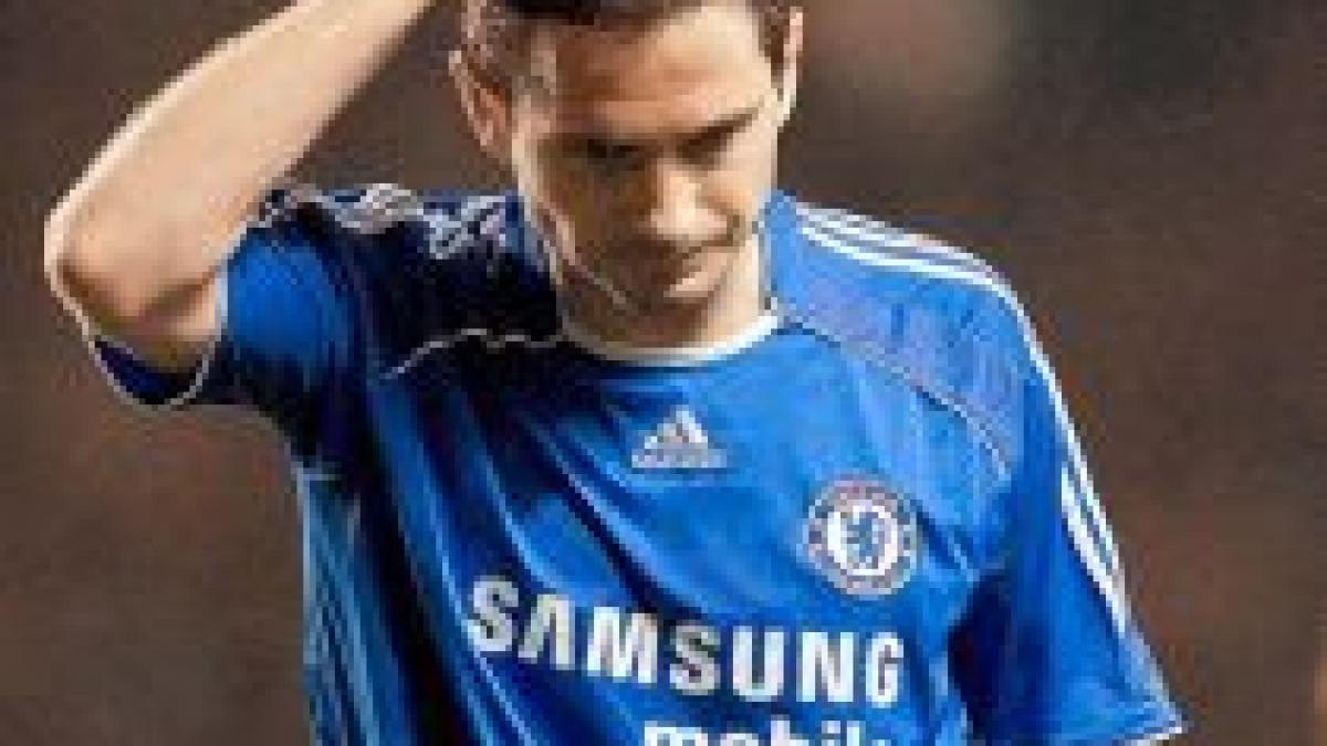 aston villa chelsea 2 1 londonezii cedeaza primul loc lui united rezultate anglia