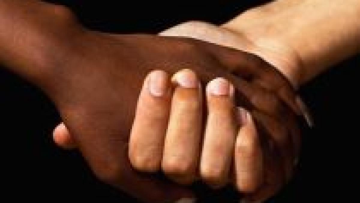 sua un judecator a refuzat sa oficieze o casatorie intre miri de rase diferite