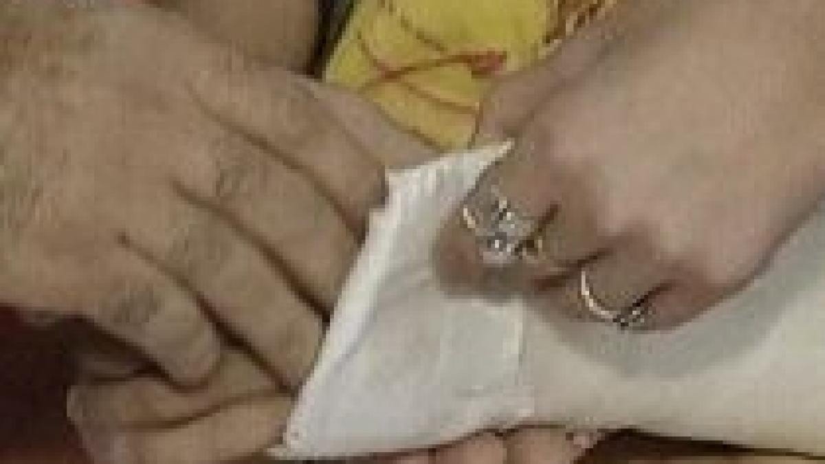 premiera medicala europeana in romania mana bionica montata unui copil de 10 ani video