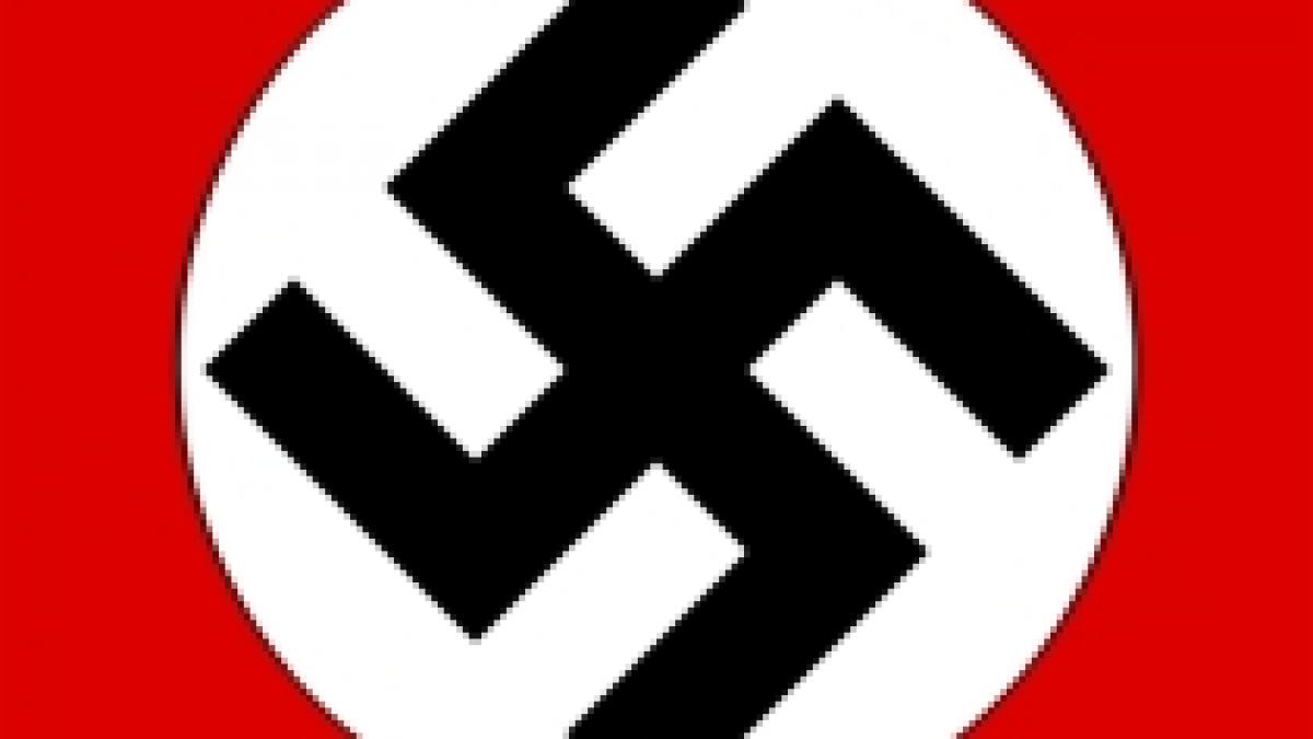 stanjenitor emblema nato se transforma in zvastica in timpul discursului unui general croat