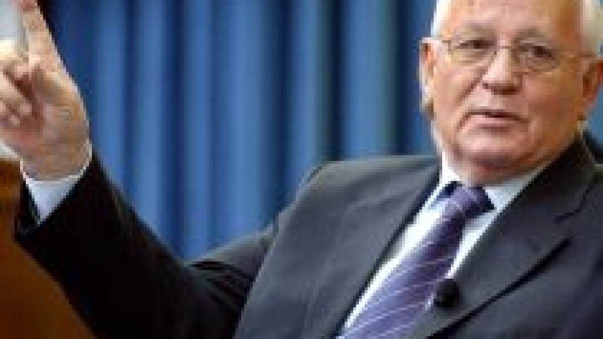 mihail gorbaciov democratia rusa este o bataie de joc