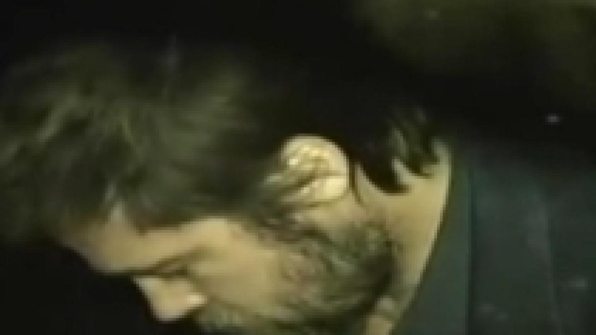 brad pitt beat actorul nu reuseste sa si porneasca masina video