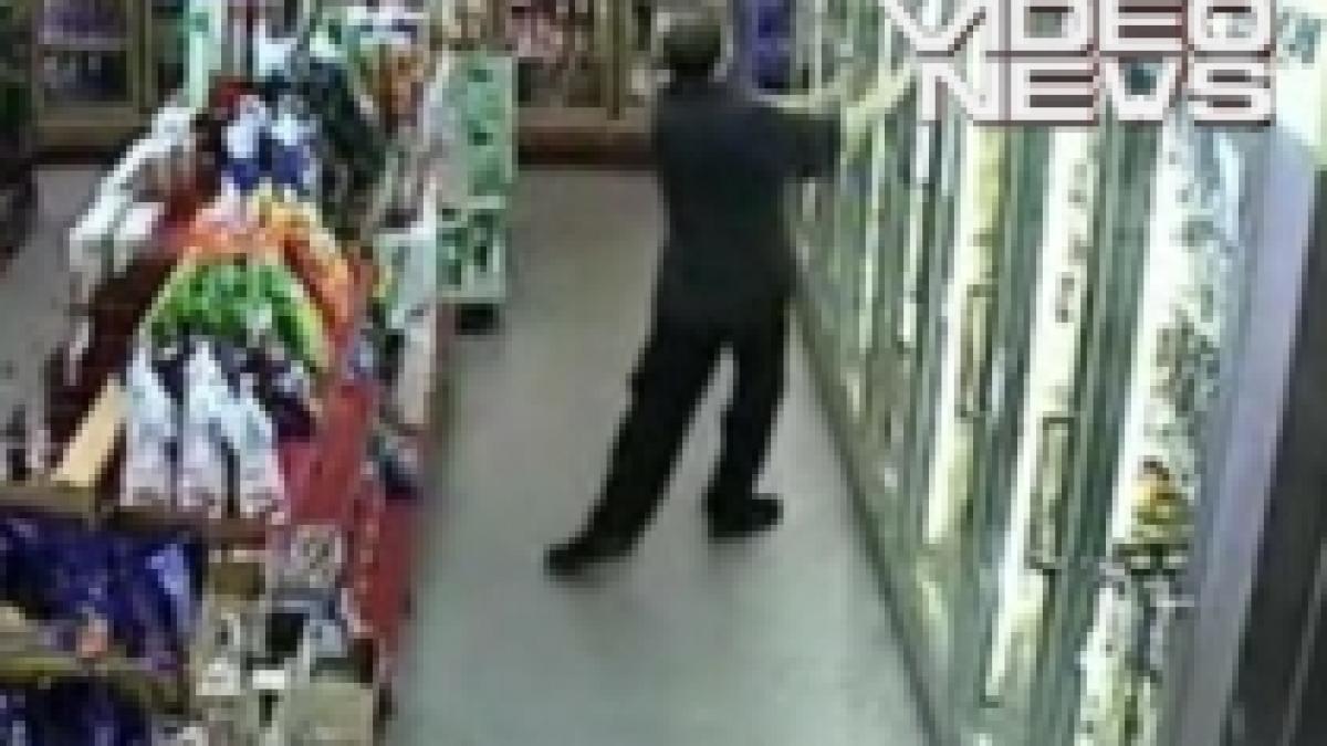 cel mai beat om din lume vrea sa si cumpere inca o bere video