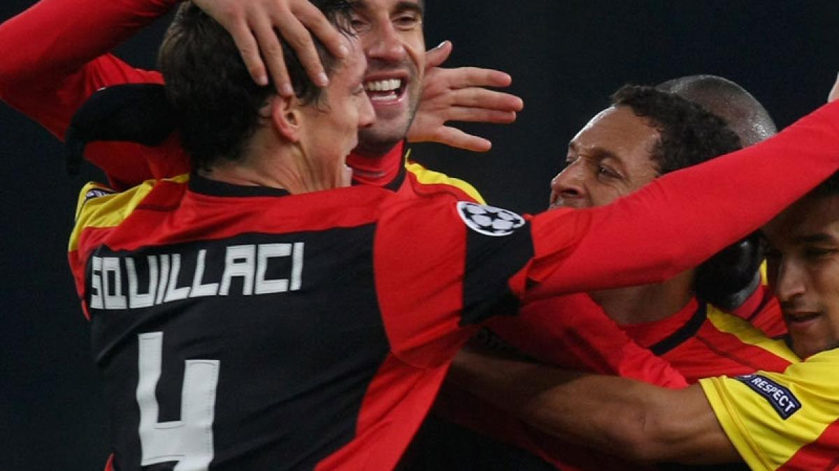 sevilla nu se incurca in germania si trece de stuttgart cu 3 1 avantaj unirea urziceni video