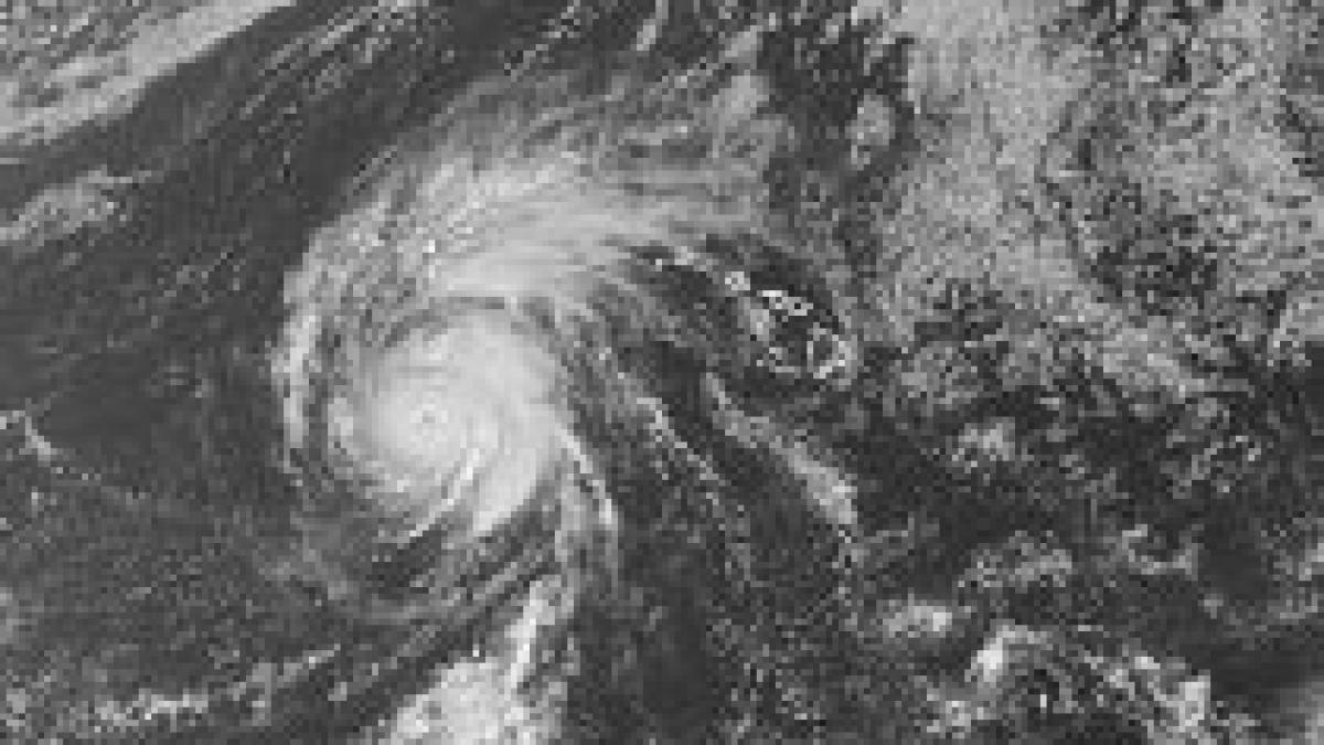 mexicul a scapat de uraganul rick neki urca la categoria a iii a