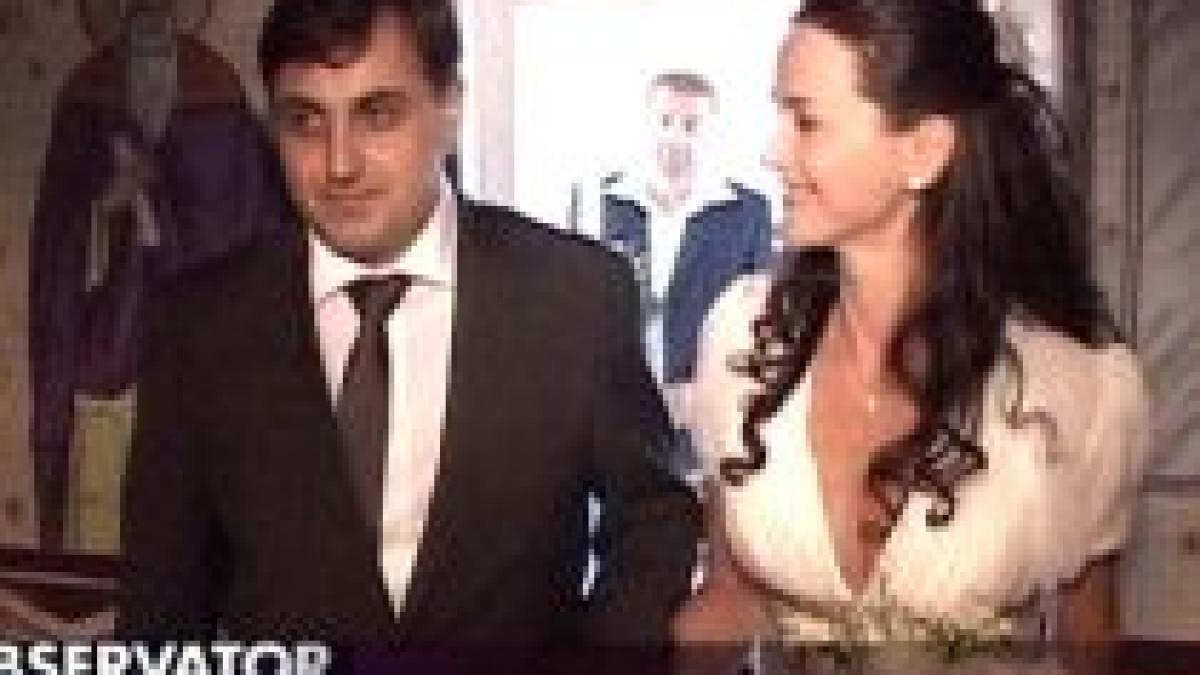 madalina manole s a casatorit si si a botezat fiul la suceava video