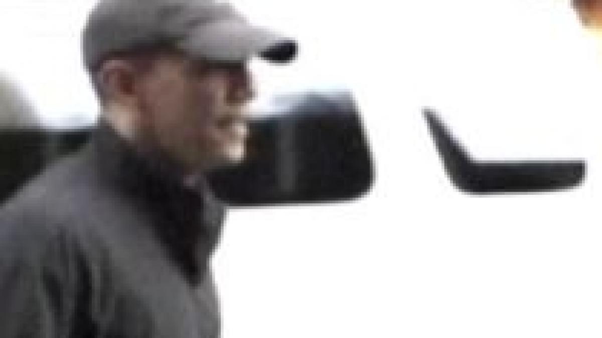 premiera in sua presedintele obama a jucat golf cu o femeie video