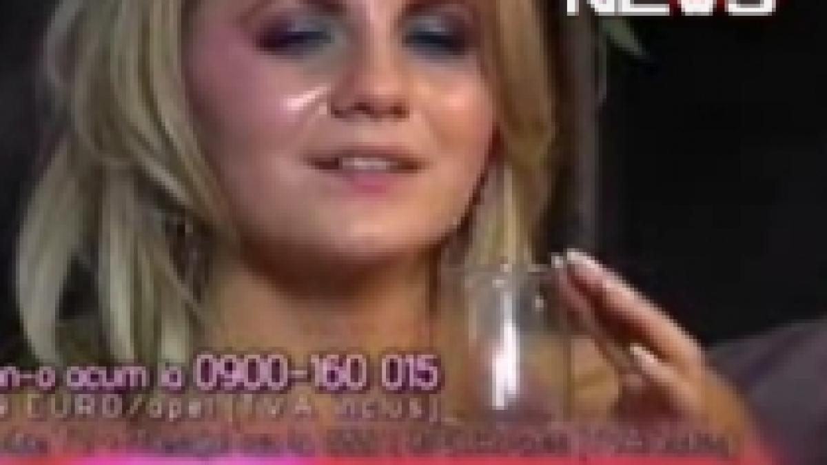 probleme cu sunetul in direct lectii de sex soptite in casca unei prezentatoare video