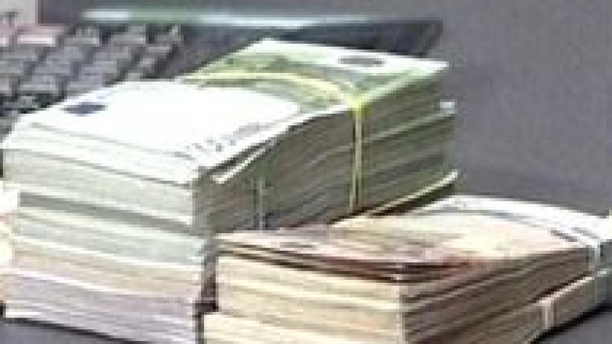 romanca prinsa cand incerca sa paraseasca tara cu 600 000 de dolari in valiza