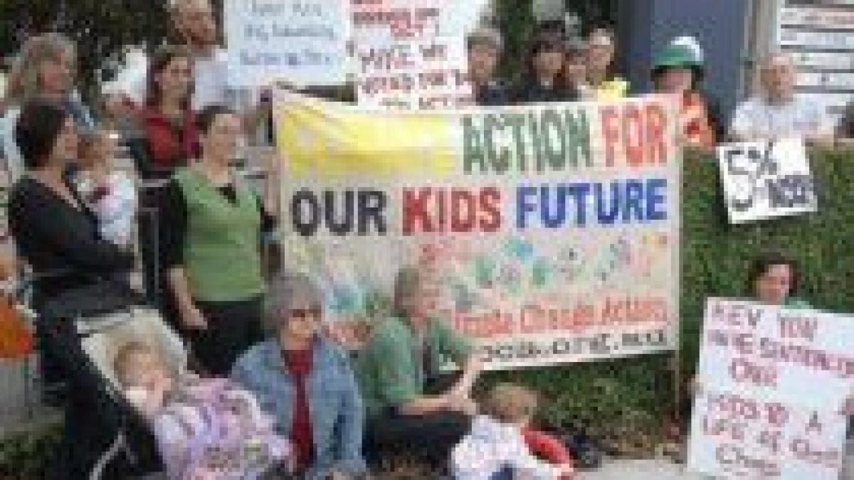 manifestatii ecologiste in belgia si suedia inaintea summitului pe probleme climatice de la