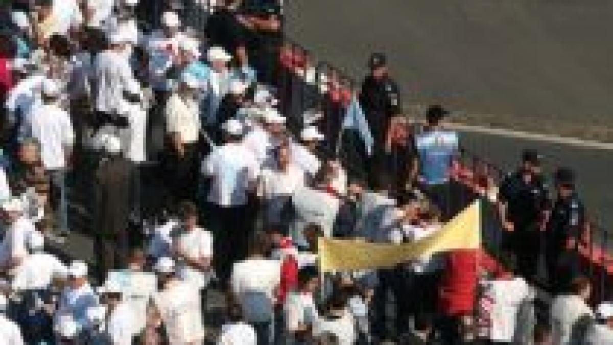 sindicalistii metrorex au protestat in fata ministerului transporturilor video