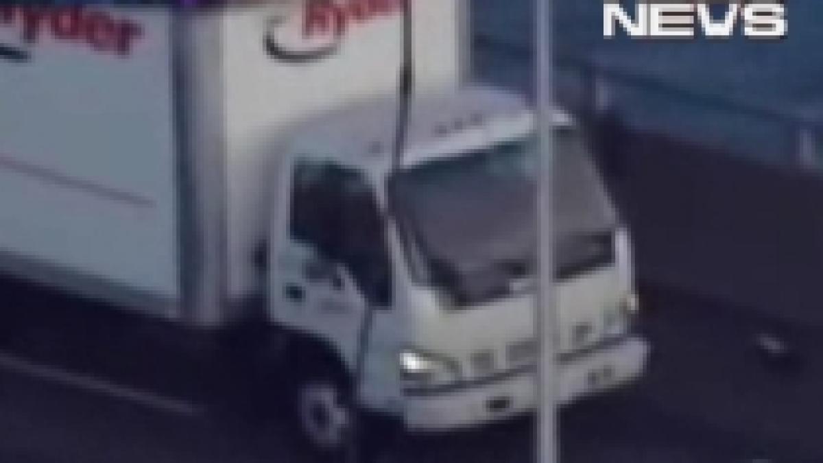 sua cabluri de sustinere au cazut pe podul oakland bay provocand panica in trafic video