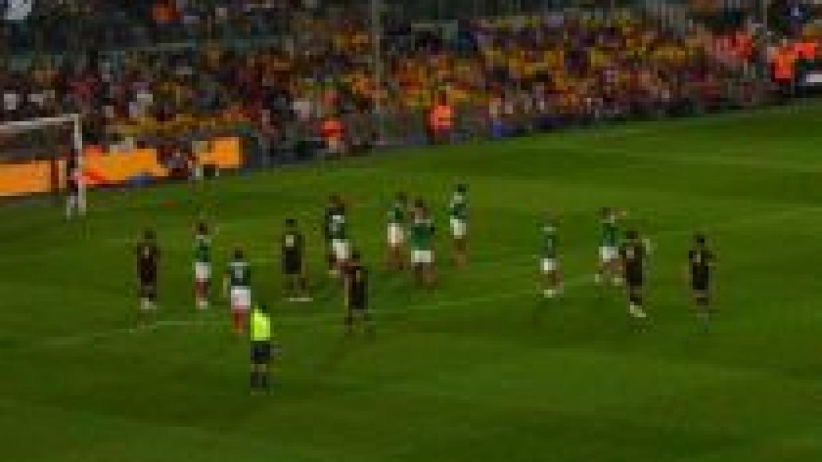 legenda olandeza johan cruyff a acceptat sa antreneze echipa cataluniei