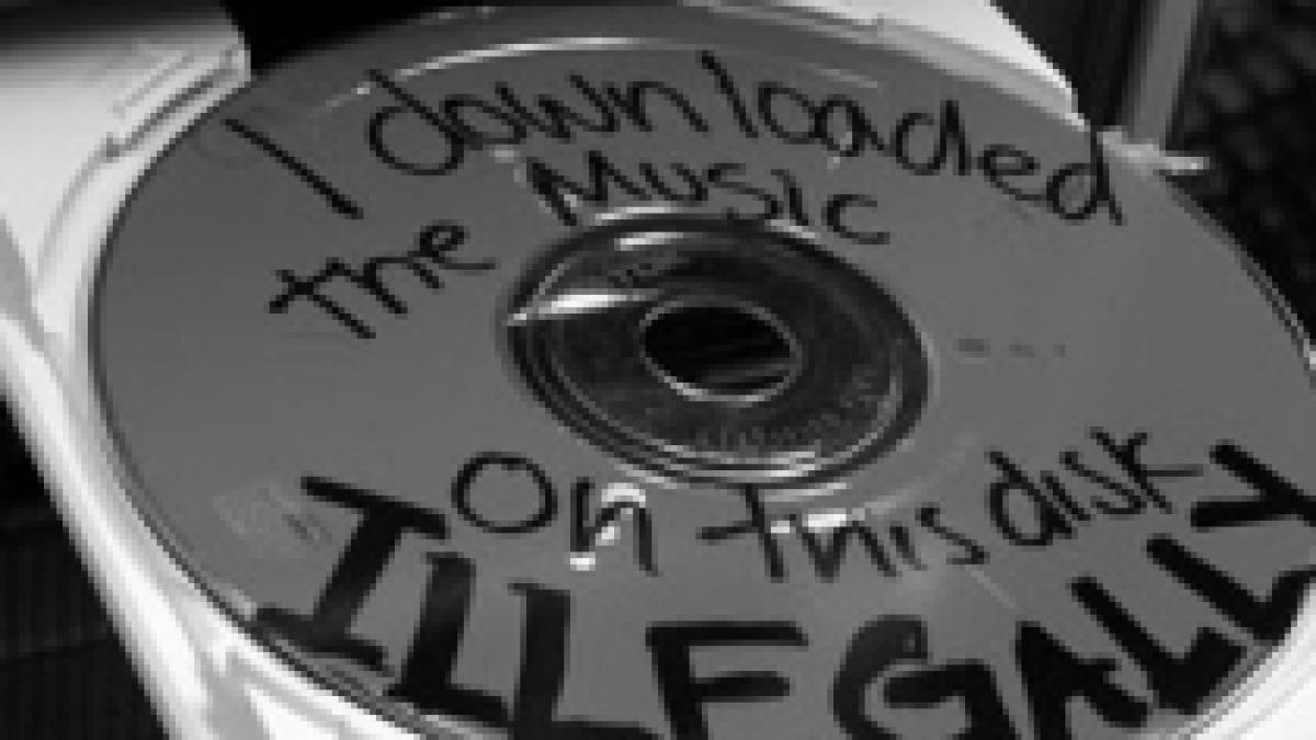 ue declara razboi pirateriei si monopolului furnizorilor de internet