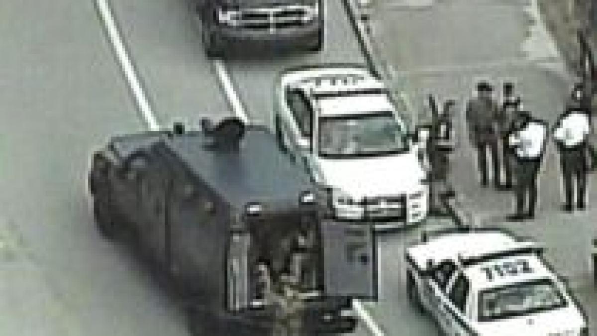 nou atac armat in sua doi morti si sase raniti dupa ce un barbat a tras intr o cladire din florida