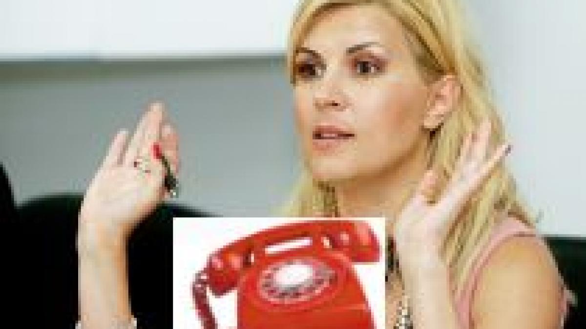 alo nu sunt doamna udrea clona vocala a elenei udrea intr o interventie telefonica video