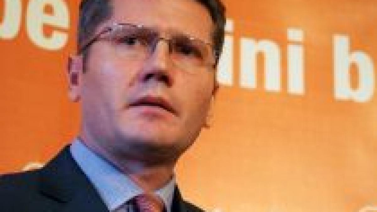 negoita vrea 16 ministere conduse in majoritate de membri pdl propusi si de croitoru