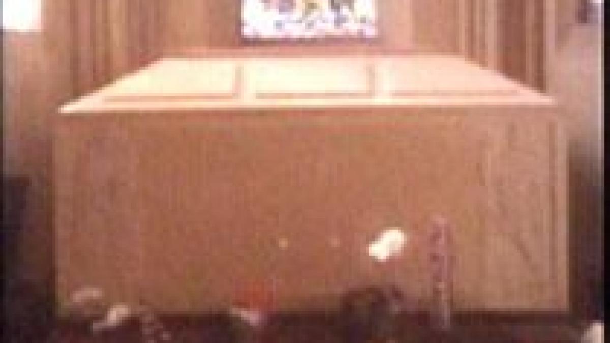 primele fotografii cu mormantul lui michael jackson foto