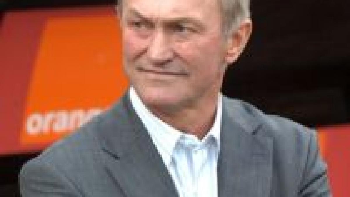 selectionerul poloniei a anuntat primul unsprezece pentru meciul cu romania aratati i si lui lucescu