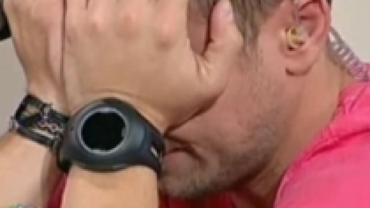 mihaela radulescu l a facut pe dani otil sa lacrimeze scriu pentru plangaciosi video