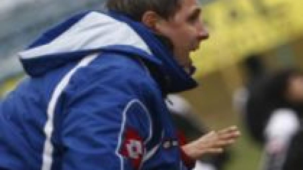 sumudica a demisionat de la farul cartu l ar putea inlocui pe banca rechinilor