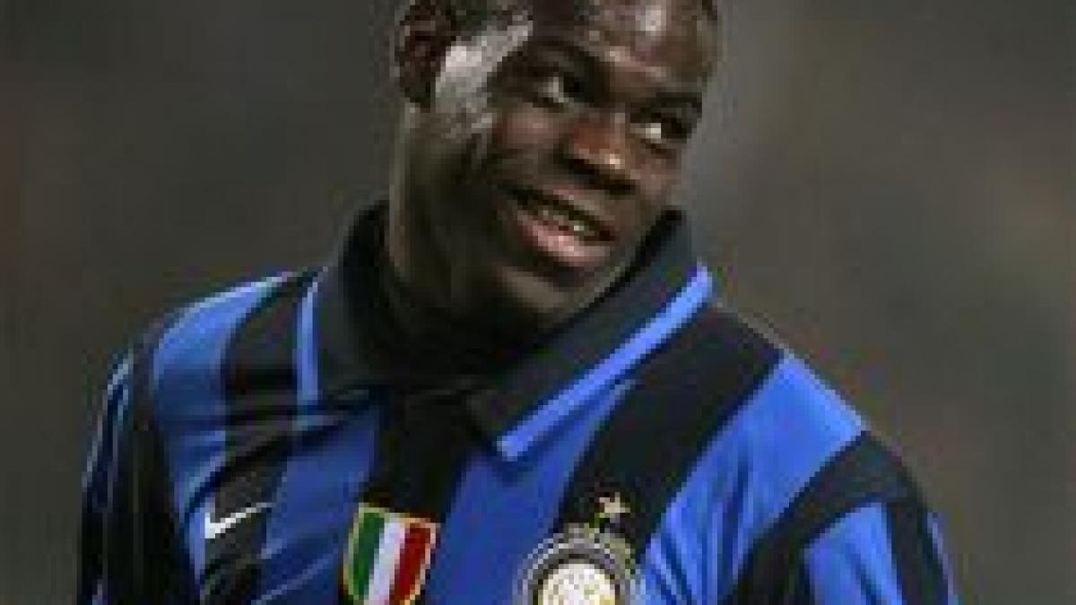 pustiul minune al lui inter balotelli spune ca inima ii bate pentru rivala ac milan