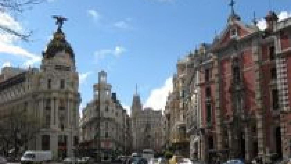 centrul madridului blocat de agricultorii care cer reglementarea pietii agricole