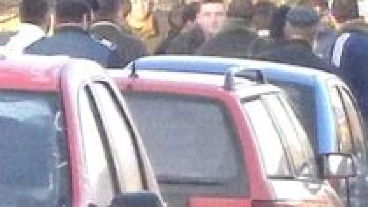 incidente la vot 300 de oameni suspectati de frauda electorala in olt