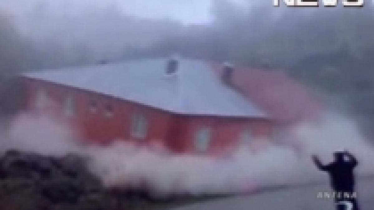 inundatii devastatoare in turcia familie salvata din locuinta care s a prabusit video