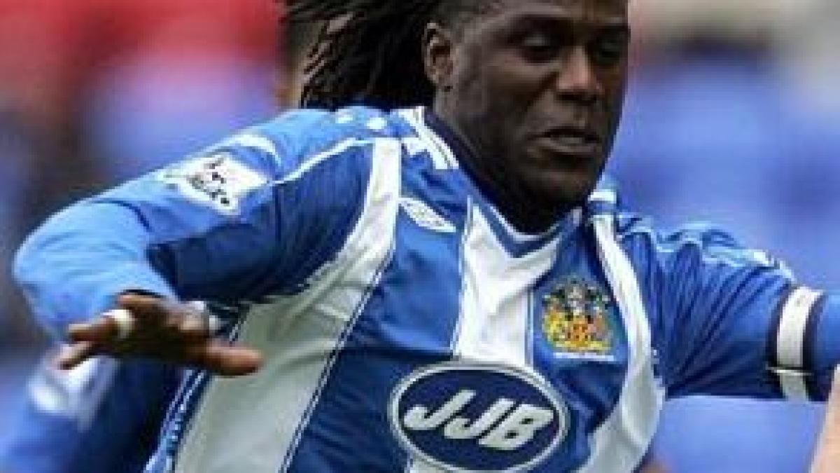 jucatorii lui wigan vor despagubi fanii care au asistat la umilinta cu tottenham scor 1 9 video