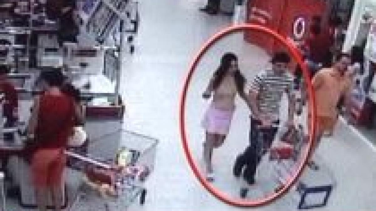 cazul de la timisoara imagini cu cei doi studenti la cumparaturi imediat dupa crima video