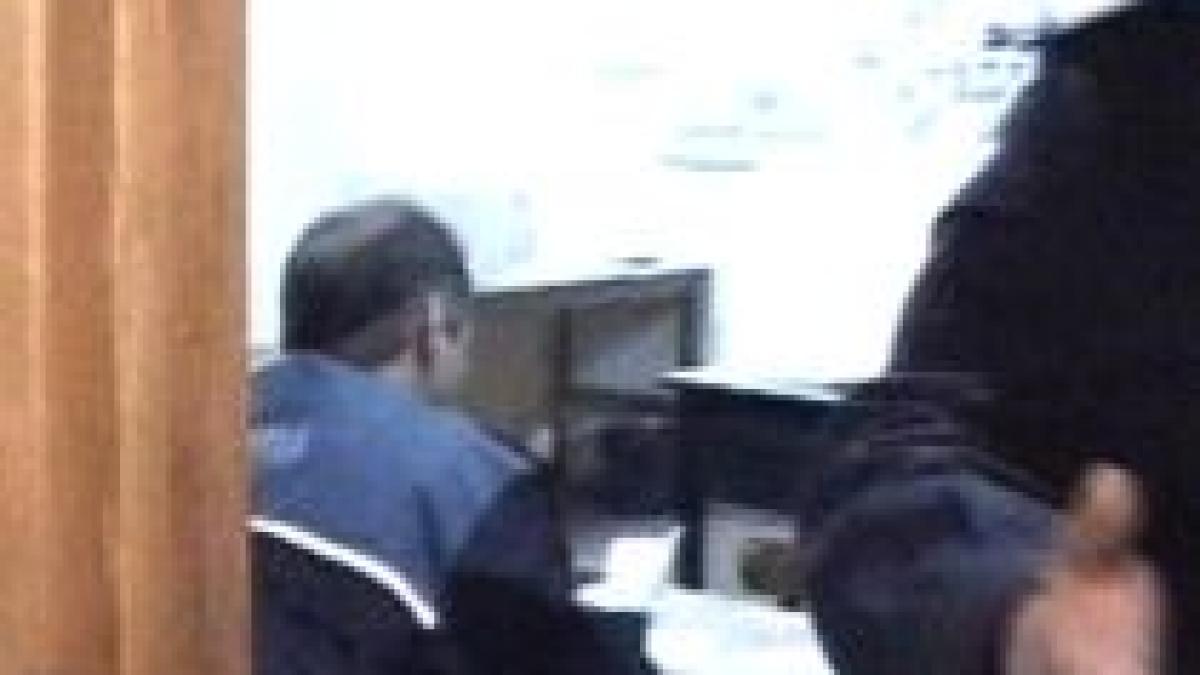 scandal la o sectie de politie din ploiesti cativa tineri se plang ca au fost retinuti fara motiv