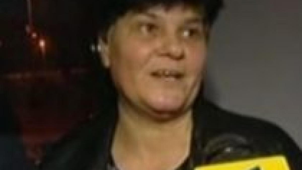 ana ghita femeia care cerea ajutorul lui traian basescu nu l a lovit nu avea cum sa ajunga la copil
