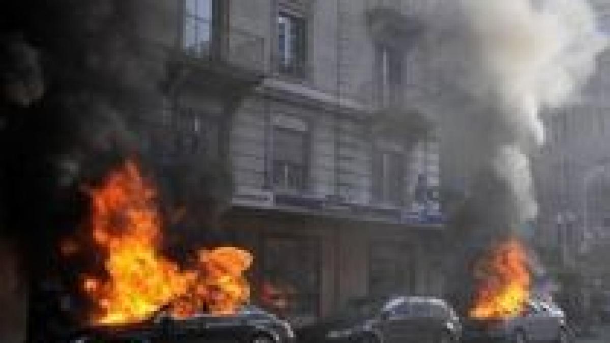 manifestatie anti capitalista la geneva protestatarii au vandalizat mai multe magazine