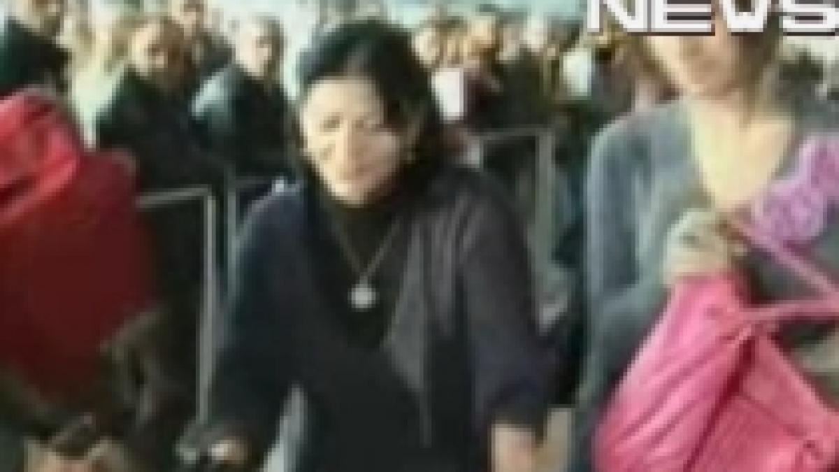 elena carstea in romania cantareta va afla daca a scapat de anevrismul cerebral video