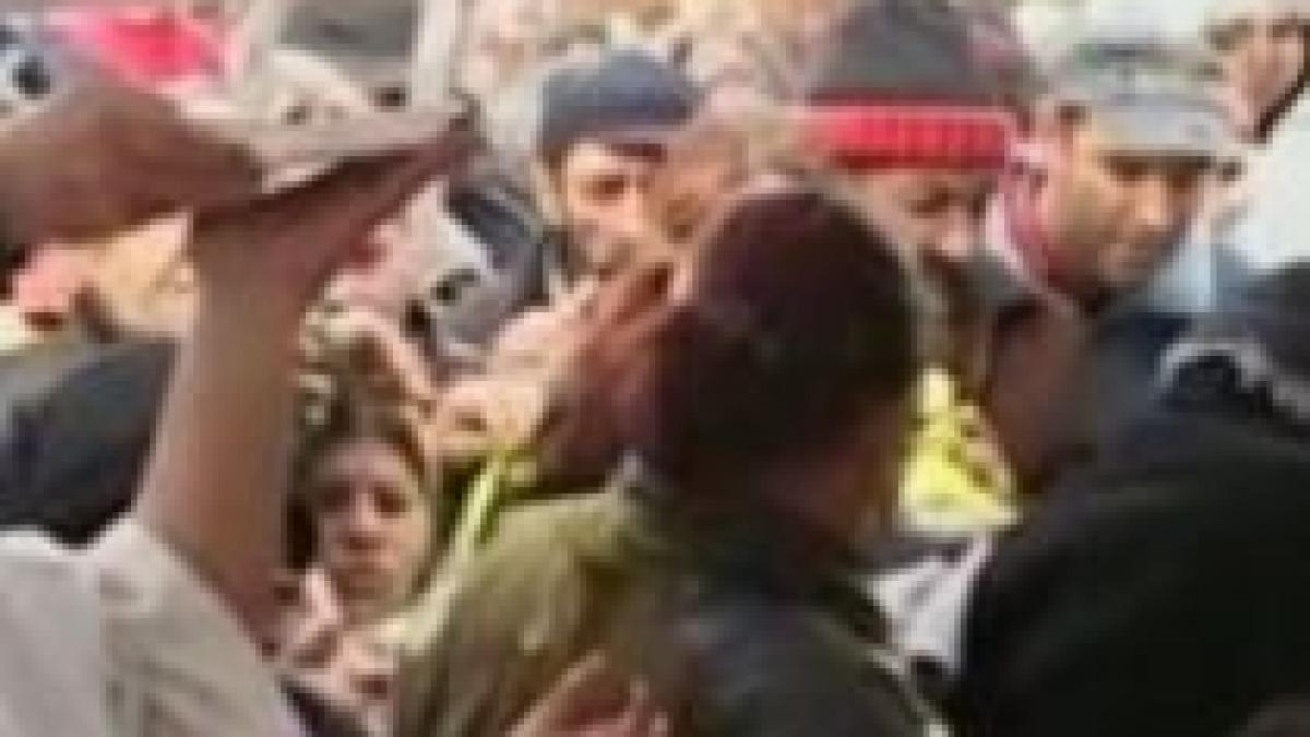 de ziua nationala romanii s au imbulzit din nou la fasole si tuica fiarta video