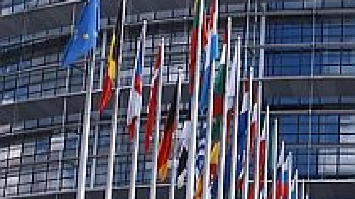 tratatul de la lisabona intra in vigoare documentul confera puteri sporite parlamentului ue