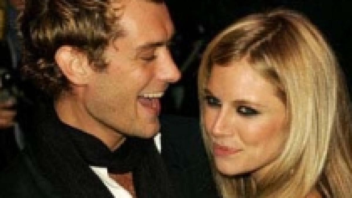 daily mail actorii jude law si sienna miller din nou impreuna
