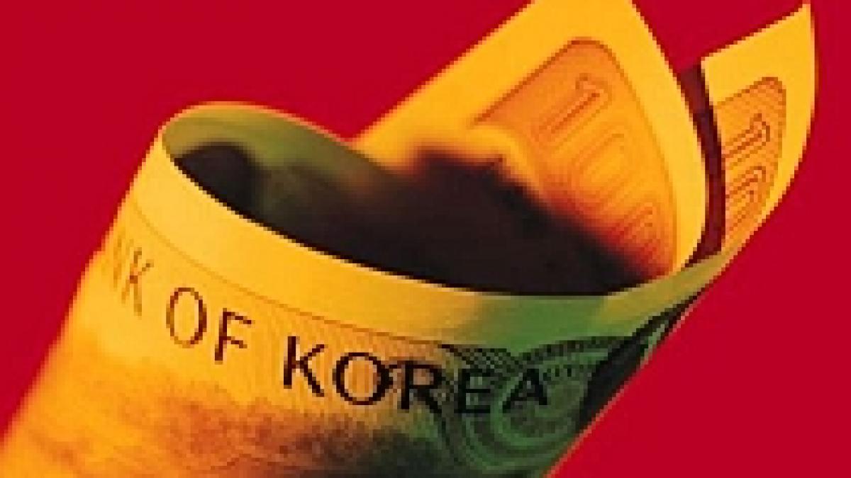 soc in coreea de nord toate tranzactiile cash blocate pentru schimbarea monedei