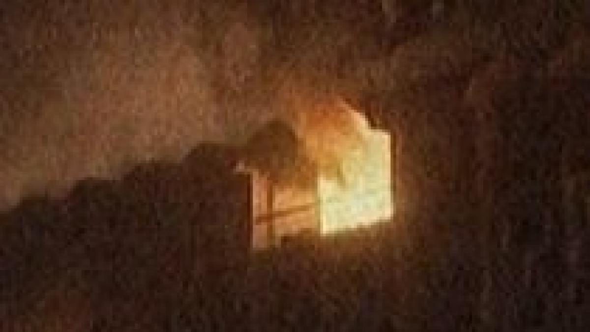 atac sinucigas soldat cu 40 de morti intr o moschee de la periferia islamabadului