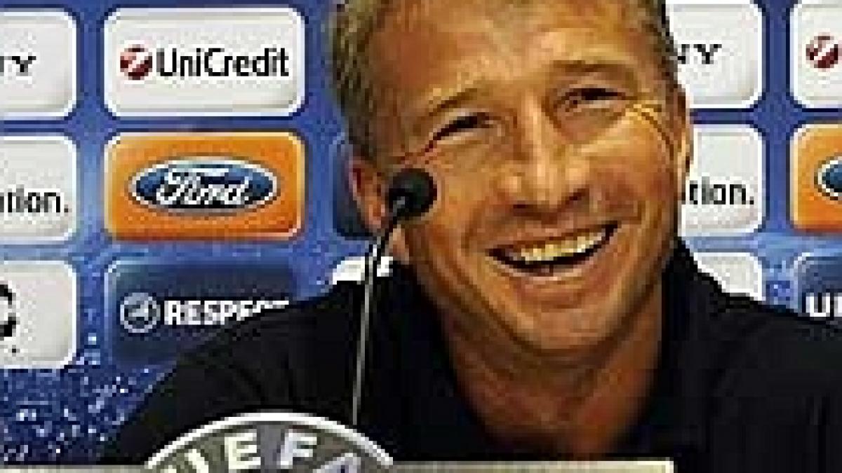 dan petrescu si a trimis cv ul pentru postul de selectioner al scotiei spun britanicii
