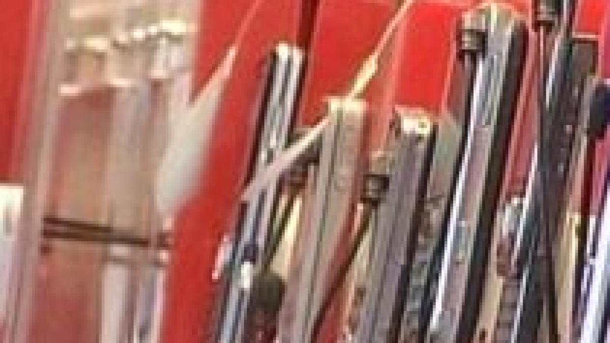 romanii vorbesc mult la telefon peste 23 miliarde de minute numai in primele sase luni ale anului