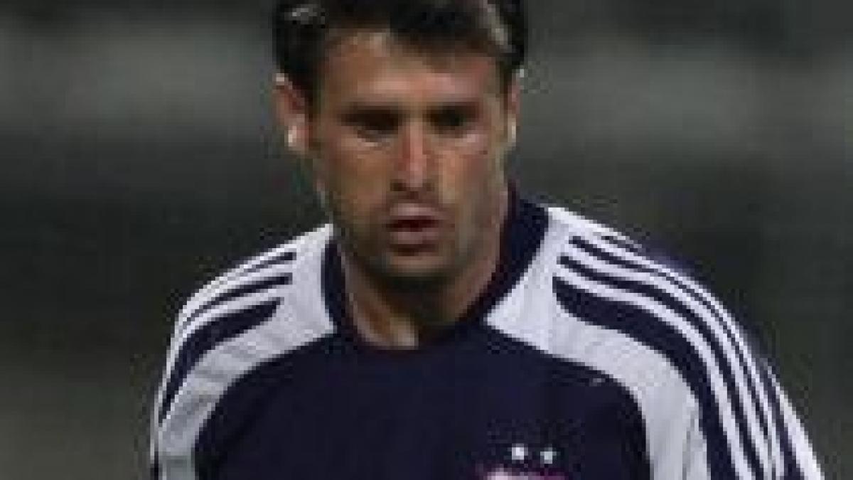 patru fotbalisti de la fc arges pusi sub sechestru argesenii sunt ingropati in datorii video