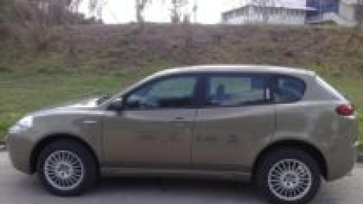 alfa romeo kamal suv ul italienilor fotografiat de un angajat al fiat foto