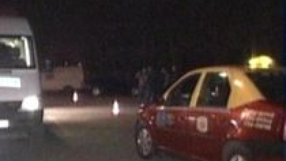 taximetrista din maramures taiata pe maini si pe fata de un client video