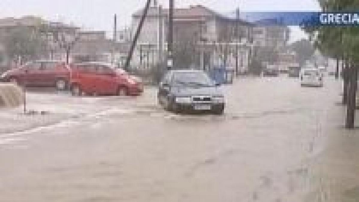 trei morti in urma inundatiilor din grecia