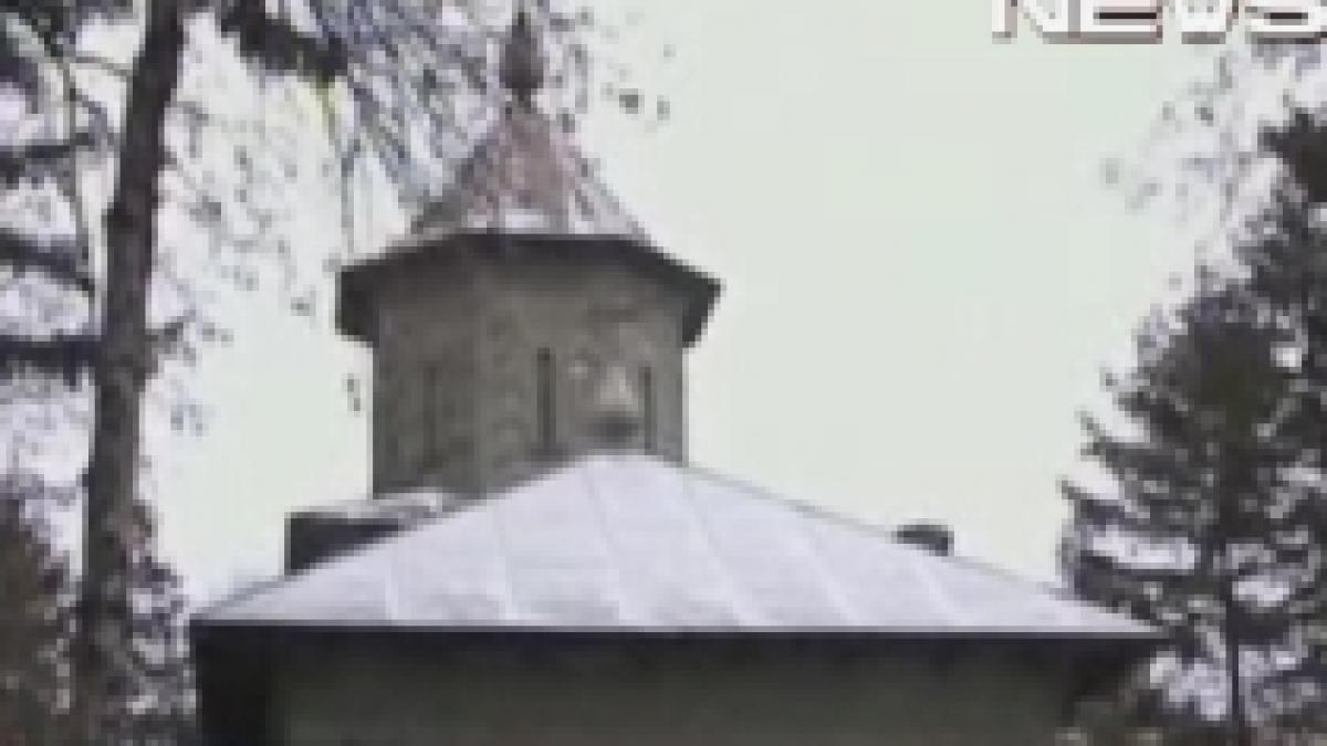 botosani un preot a scos un mort din biserica pentru ca nu i s a platit taxa de 50 de lei video