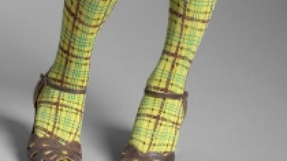 angajat al ambasadei suedeze la moscova filmat in timp ce vindea colanti adusi ilegal din belarus