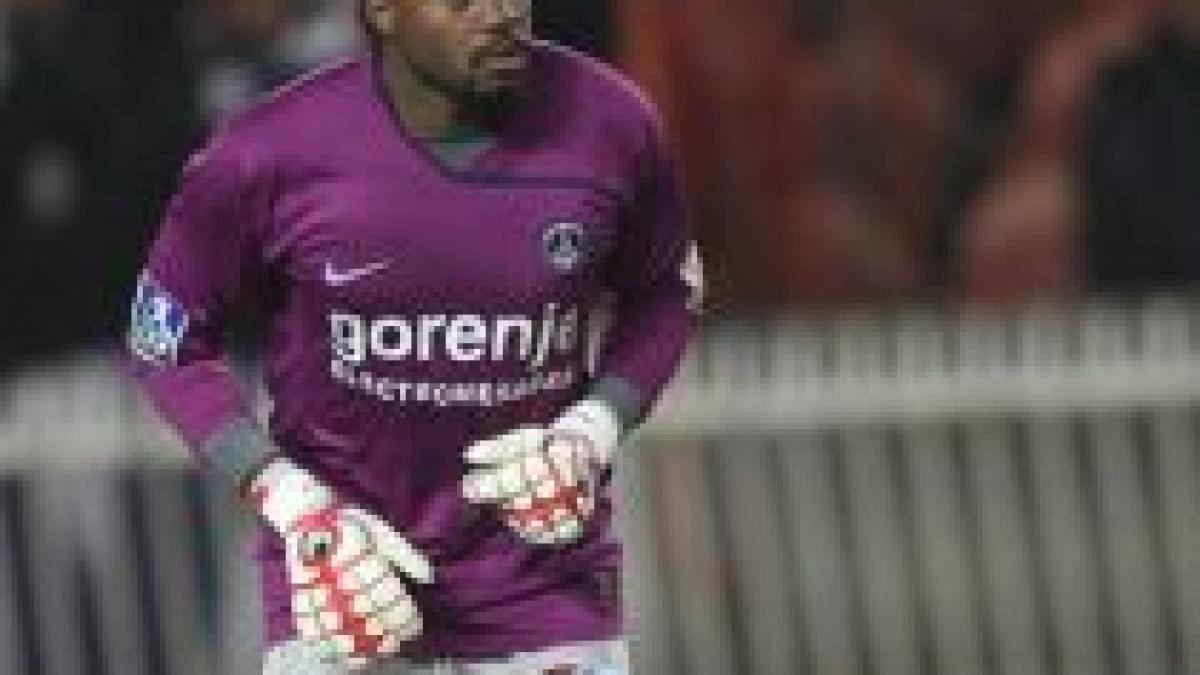 fostul rapidist edel apoula victima unui santaj la psg