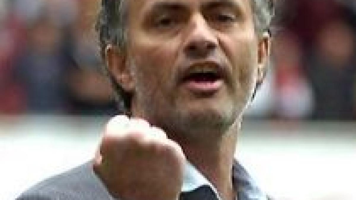 mourinho recunoste ca l a injurat pe ziarist si surprinde astept de la el cadou de craciun